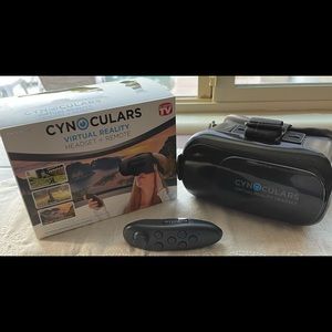 CynOculars Virtual Reality Headset + Remote